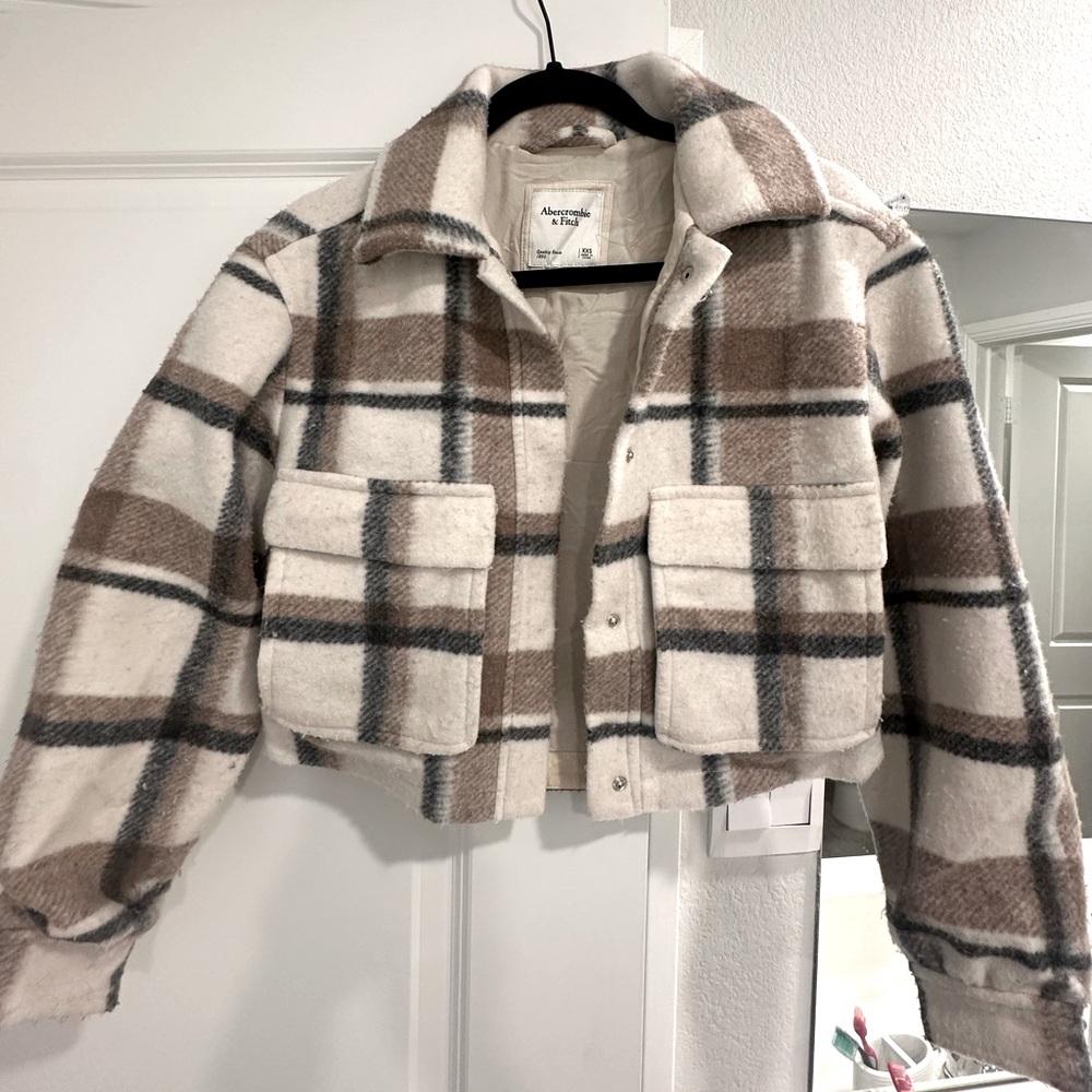 Abercrombie&Fitch Cropped plaid jacket/coat